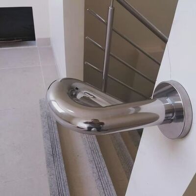 اتصال ریل دستی قابل تنظیم چند زاویه ای SS304 SS316 برای لوله های گرد