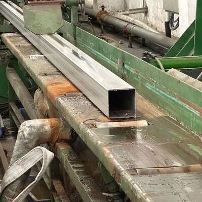 قیمت پایین تر 201 304 316 درجه بی فولاد مربع لوله آینه لکه به پایان رسید 200mmx200mm اندازه بزرگ لوله فولاد ضد زنگ